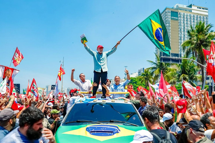 Lula é eleito presidente do Brasil. Pela 4ª vez. Em virada histórica.